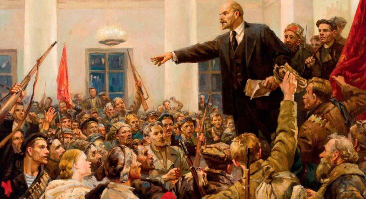 Lenin derriñando a las masas. Lenin proclamando sus consignas.